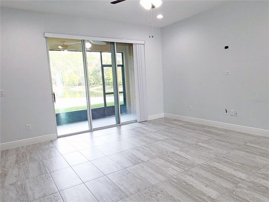 Empty room, Interior, Recessed Lighting