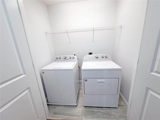 Interior, Utility Closets, Washer, Wood Texture Flooring