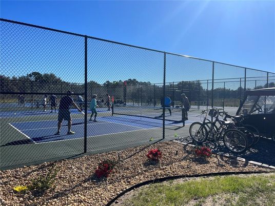 Exterior, Tennis Courts