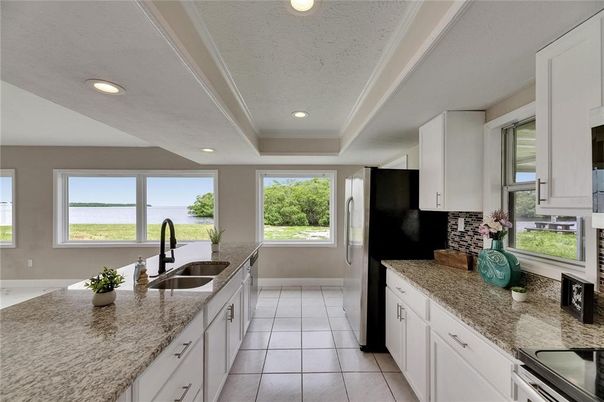 Interior, Kitchen, Recessed Lighting, Water