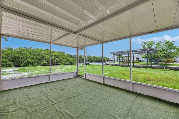 Interior, Sun Room, Water