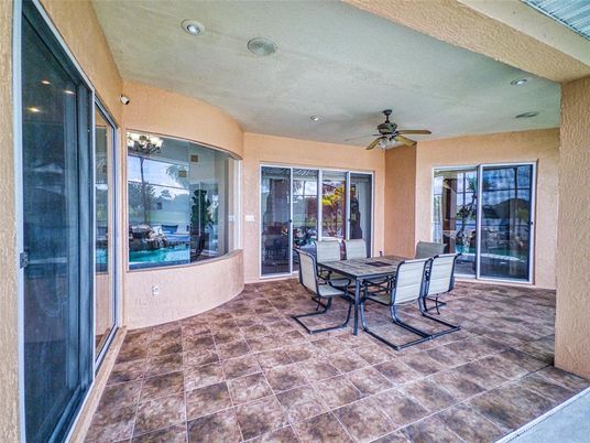 Dining room, Interior, Recessed Lighting