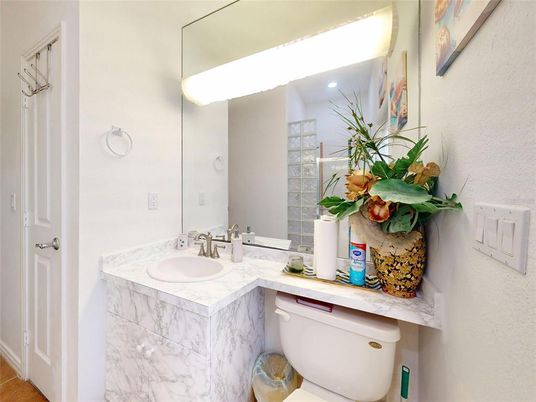 Bathroom, Interior, Marble, Recessed Lighting