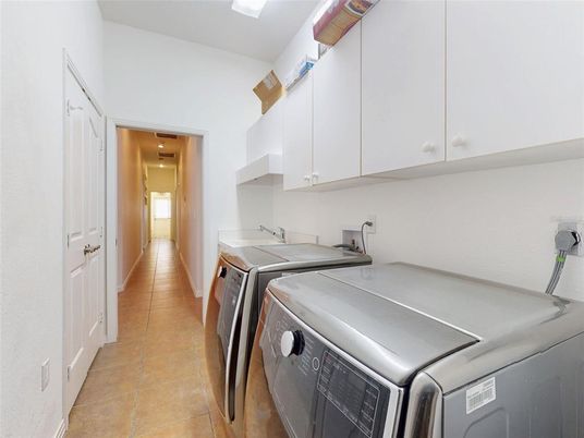 Interior, Washer