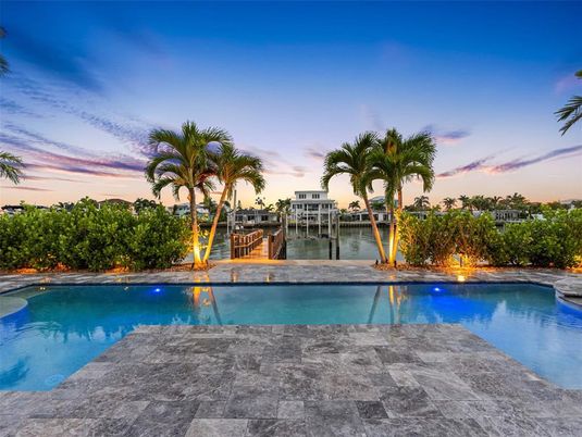 Exterior, Pool, Water