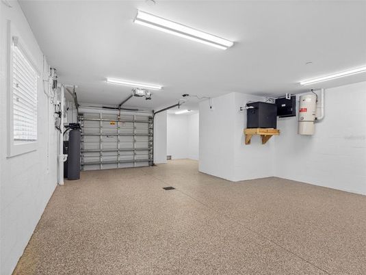 Garage, Interior