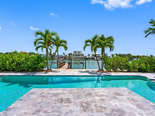 Exterior, Pool, Water