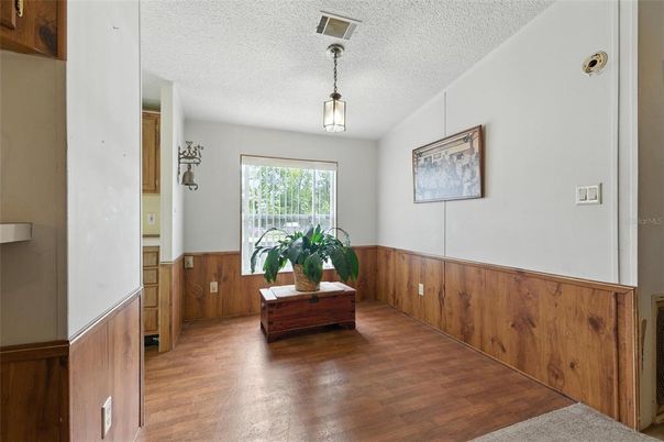 Interior, Pendant Lights, Wood Texture Flooring
