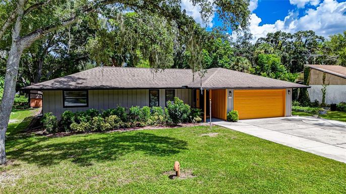 Attached, Backyard, Exterior, Facade, Ranch