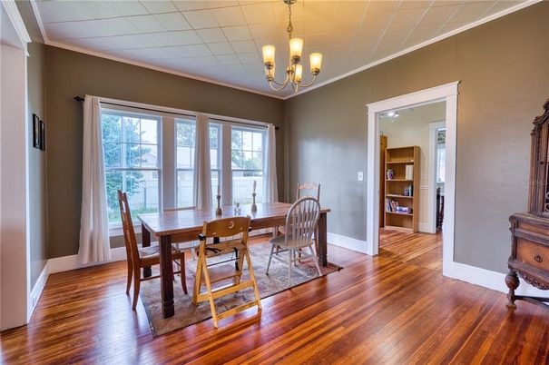 Chandelier, Dining room, Interior, Wood Texture Flooring