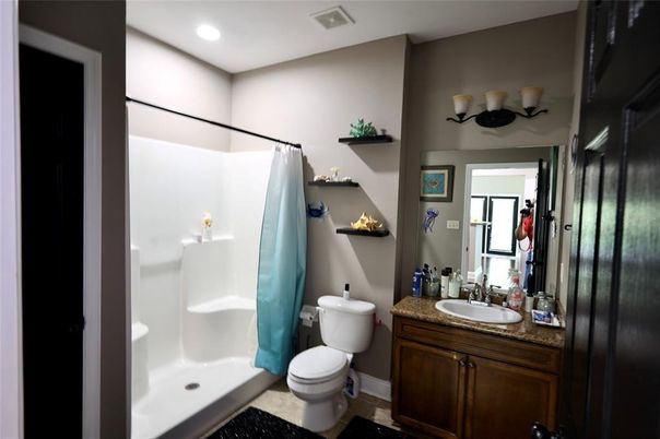 Bathroom, Interior, Recessed Lighting