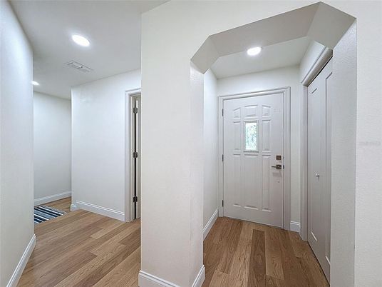 Interior, Recessed Lighting, Wood Texture Flooring