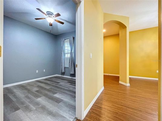 Empty room, Interior, Recessed Lighting, Wood Texture Flooring
