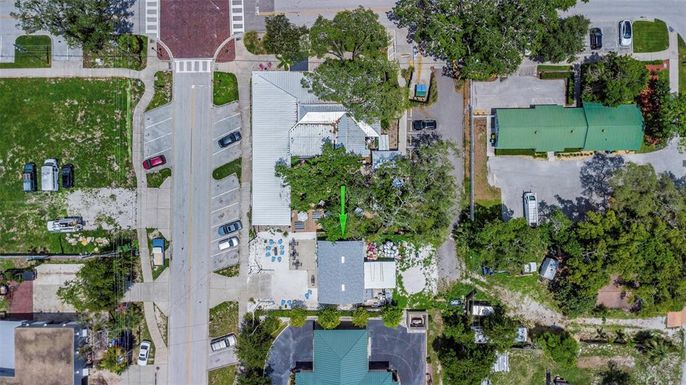 Exterior, Drone