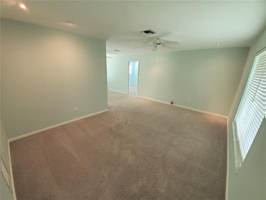 Empty room, Interior, Recessed Lighting