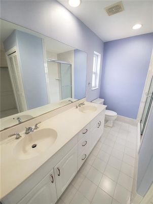 Bathroom, Dual Sink Vanities, Interior, Recessed Lighting