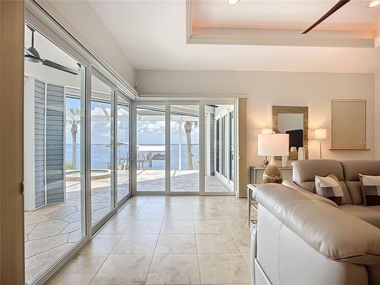 Interior, Living room, Recessed Lighting, Water