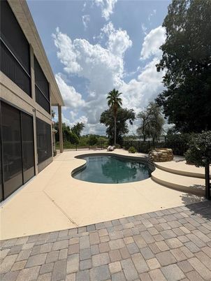 Exterior, Pool