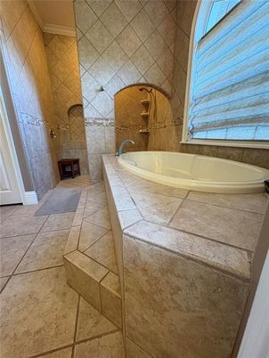 Bathroom, Interior, Tile Countertops