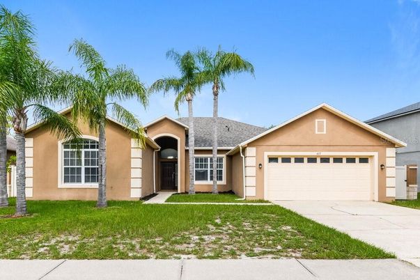 Attached, Exterior, Facade, Ranch