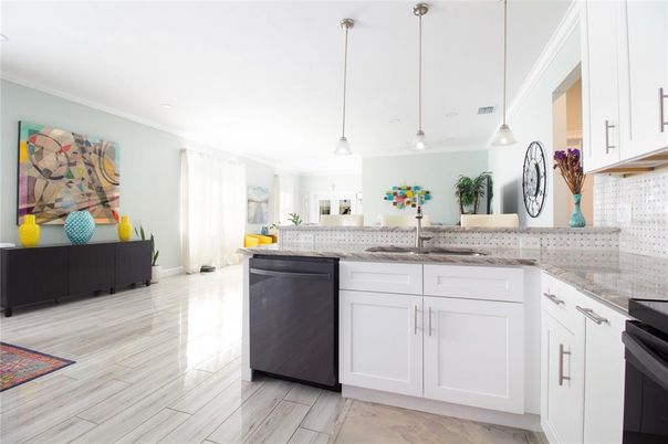 Interior, Kitchen, Pendant Lights, Wood Texture Flooring