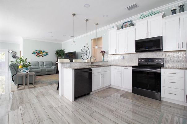 Interior, Kitchen, Pendant Lights, Recessed Lighting, Wood Texture Flooring