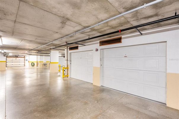 Garage, Interior