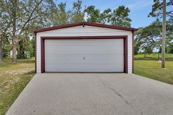 Detached Garage, Exterior