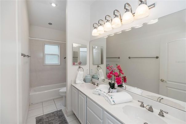 Bathroom, Dual Sink Vanities, Interior, Recessed Lighting