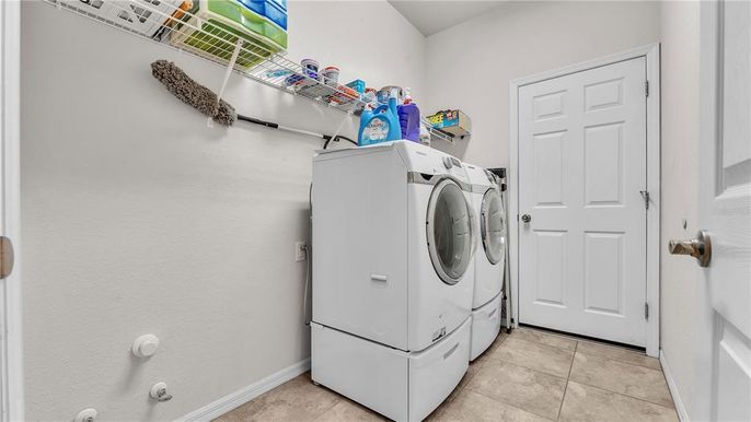 Interior, Washer