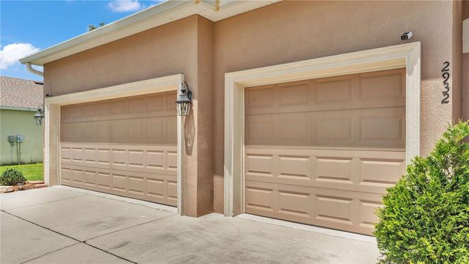 Detached Garage, Exterior