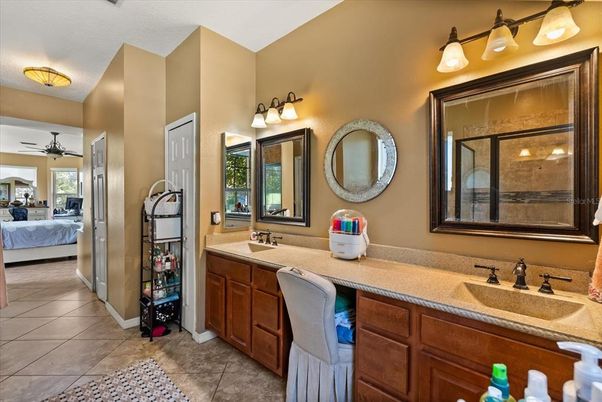 Bathroom, Bedroom, Dual Sink Vanities, Interior