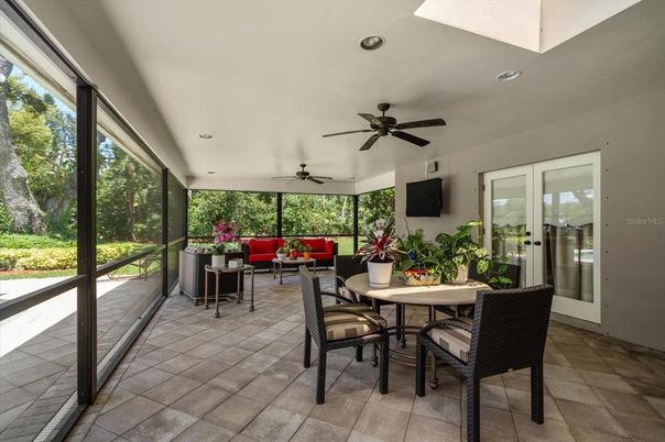 Dining room, Interior, Living room, Recessed Lighting, Sun Room