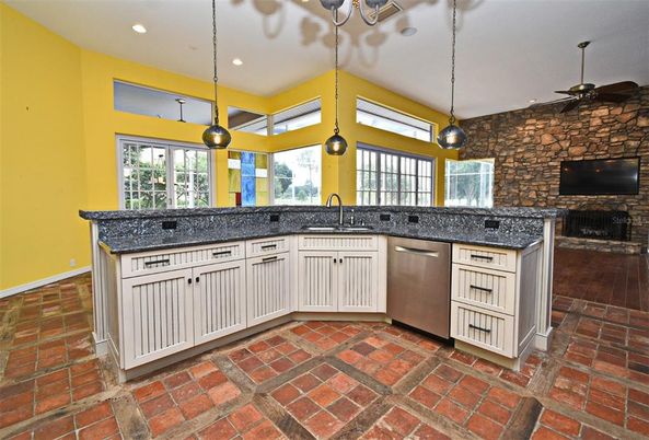 Interior, Kitchen, Pendant Lights, Recessed Lighting, Stone Walls