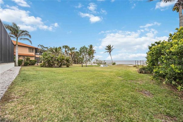 Backyard, Exterior, Water