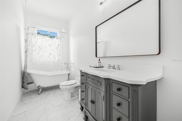 Bathroom, Free Standing Baths, Interior, Marble