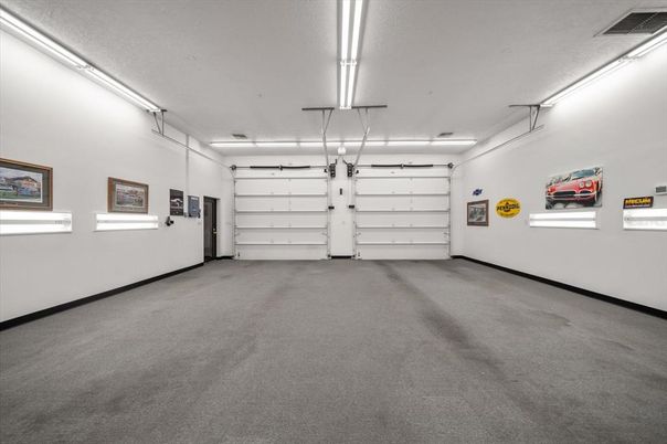 Garage, Interior