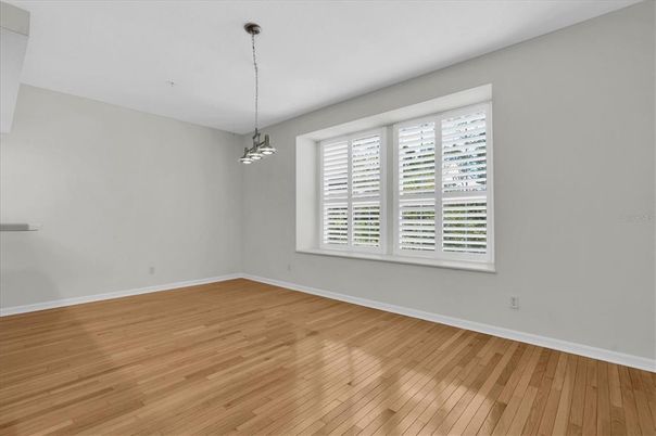 Empty room, Interior, Pendant Lights, Wood Texture Flooring