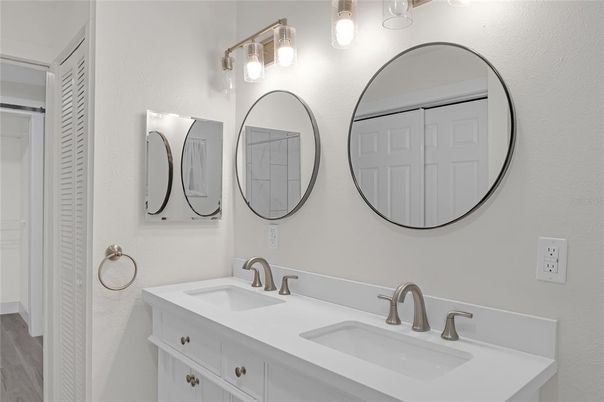 Bathroom, Dual Sink Vanities, Interior