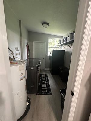 Interior, Washer, Wood Texture Flooring