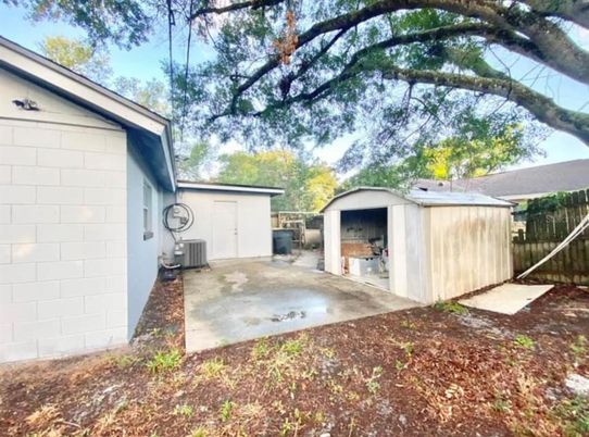Backyard, Exterior