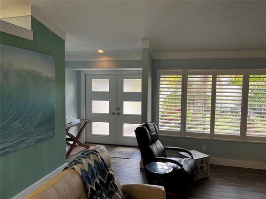 Interior, Recessed Lighting, Wood Texture Flooring