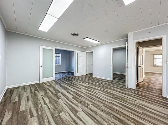 Empty room, Interior, Recessed Lighting, Wood Texture Flooring