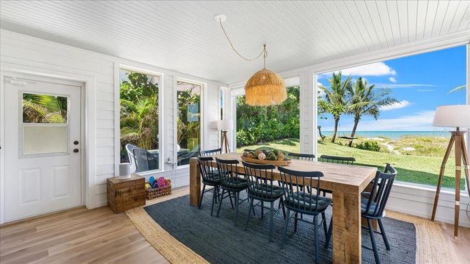 Dining room, Interior, Pendant Lights, Water, Wood Texture Flooring