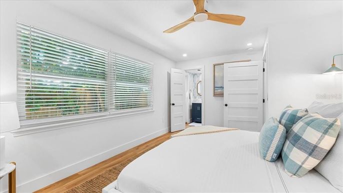 Bedroom, Interior, Recessed Lighting, Wood Texture Flooring