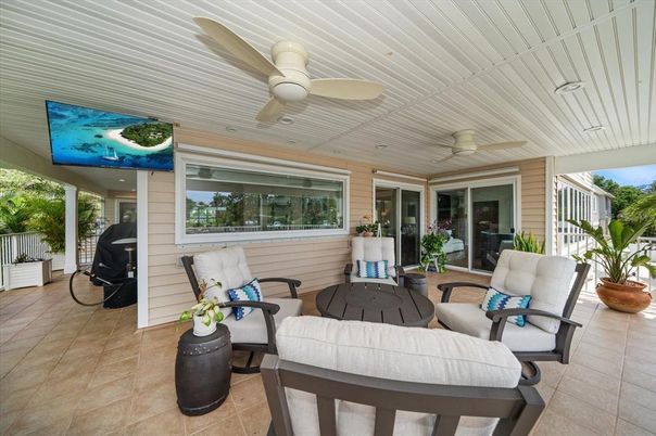 Exterior, Recessed Lighting
