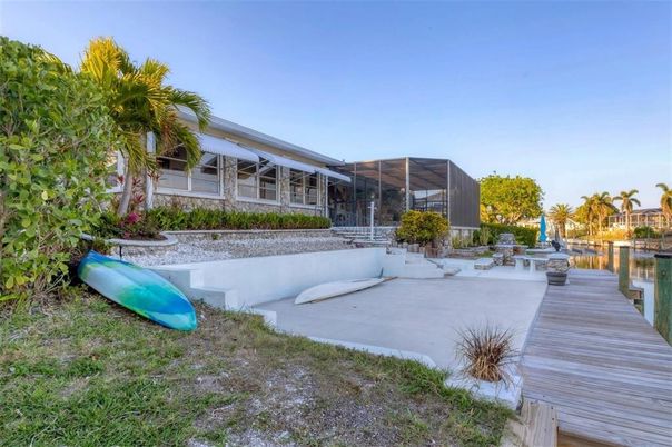 Backyard, Exterior, Water