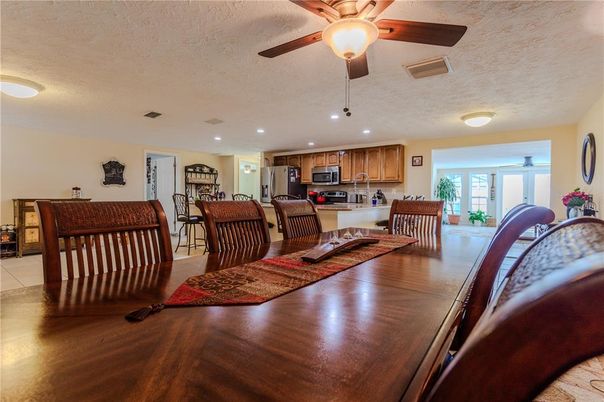 Dining room, Interior, Kitchen, Recessed Lighting, Stainless Steel Appliances