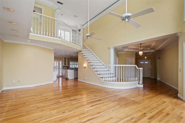 Interior, Pendant Lights, Recessed Lighting, Wood Texture Flooring