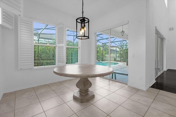 Interior, Pendant Lights, Pool, Sun Room